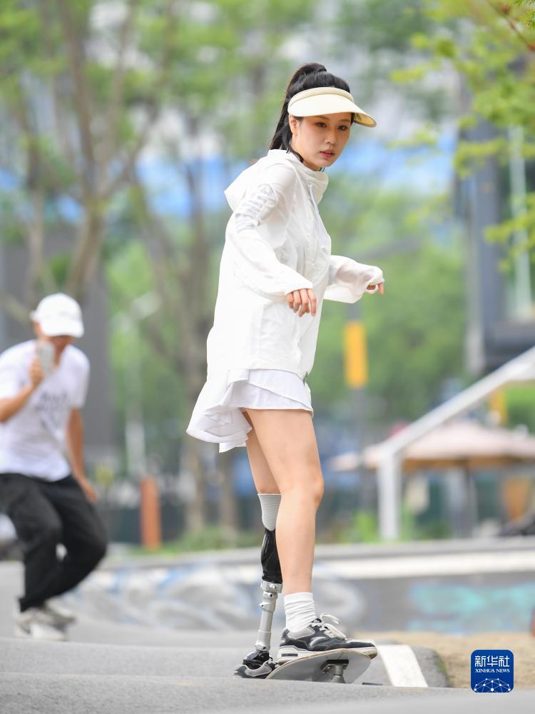 串子当中有两个都输一半